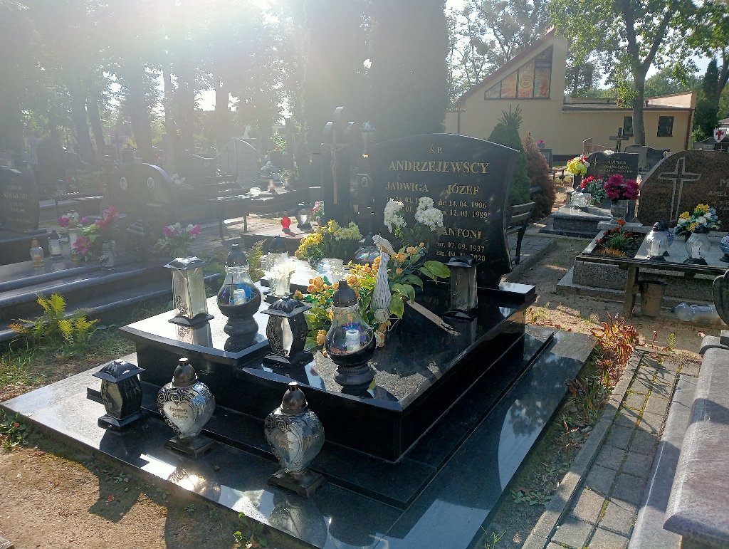 Grób Józef Andrzejewski