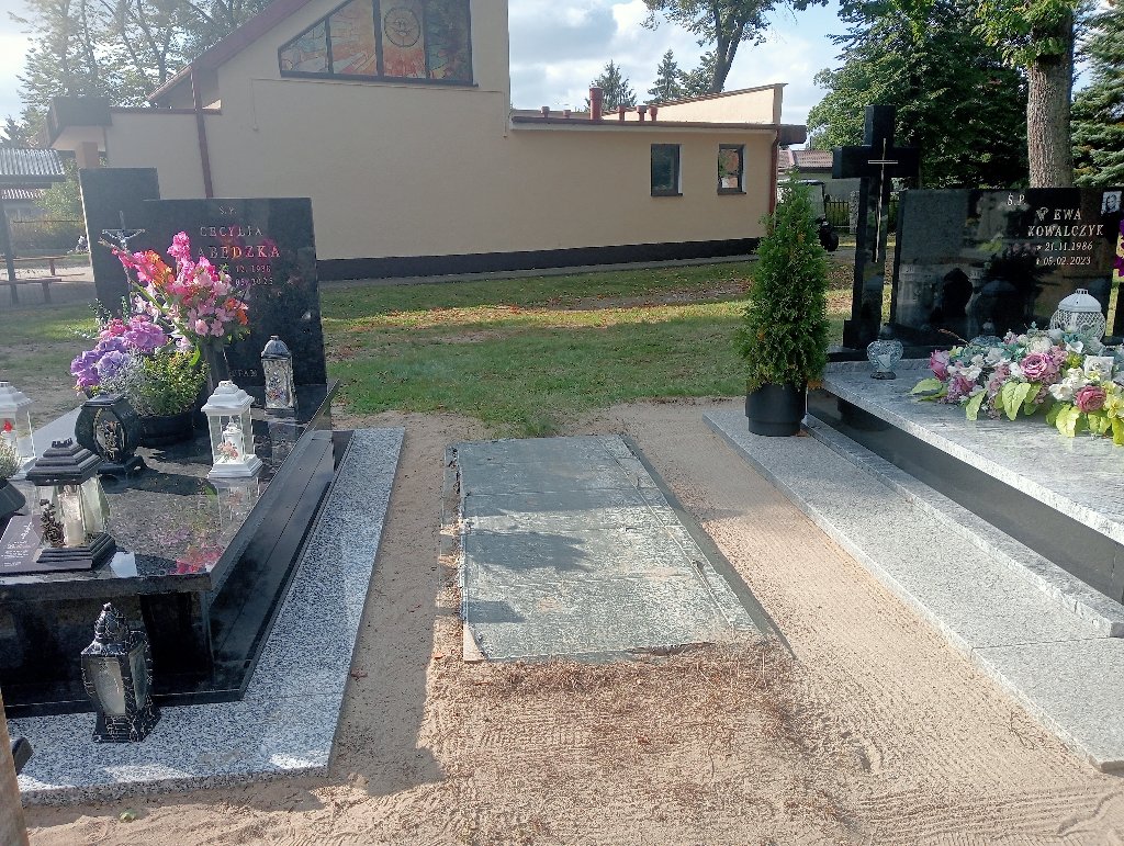 Grób Grzegorz  Kłowas