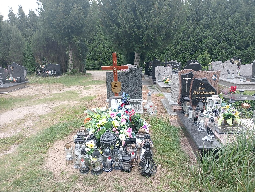 Grób Piotr Połoniewicz